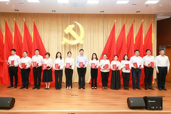 图片7.jpg 图片7.jpg